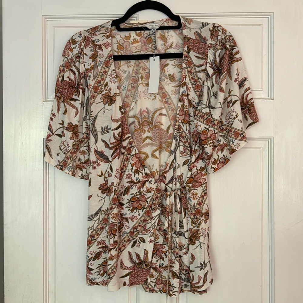 Lucky Medium Wrap Blouse